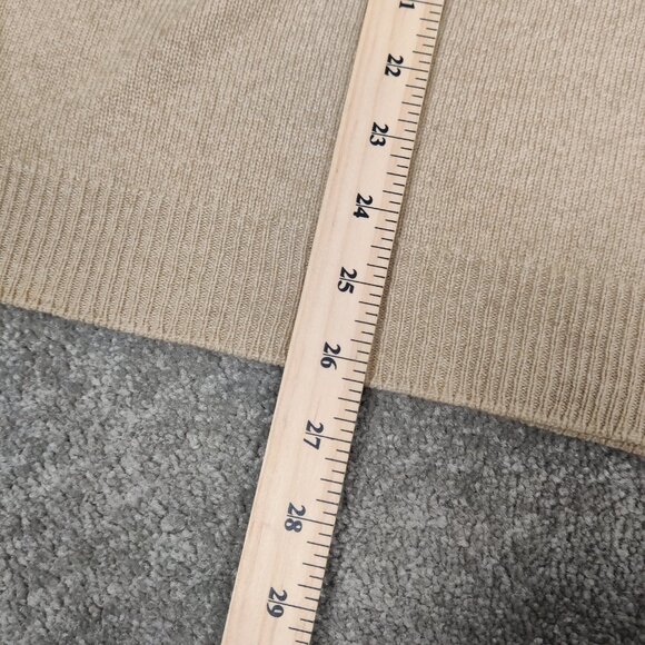 Holt Renfrew Men's 100% Cashmere Sweater in Tan Cream Size Large Quiet Luxury - Picture 7 of 7